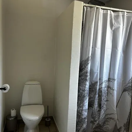Nyrenoveret Med Skov, Park Naer Stranden Apartman *